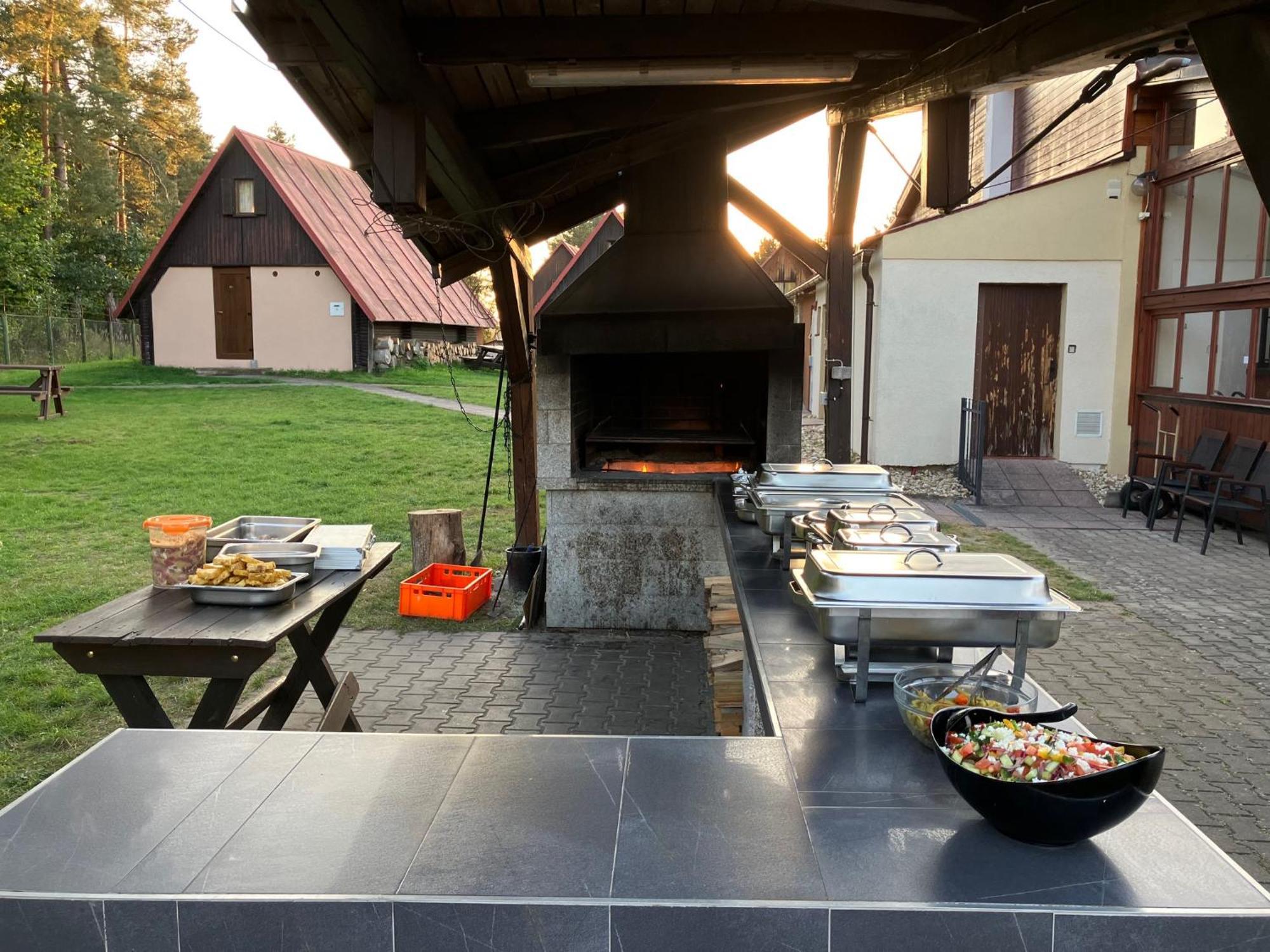 Raj Sportovni A Rekreacni Resort Branzez Knezmost Екстер'єр фото