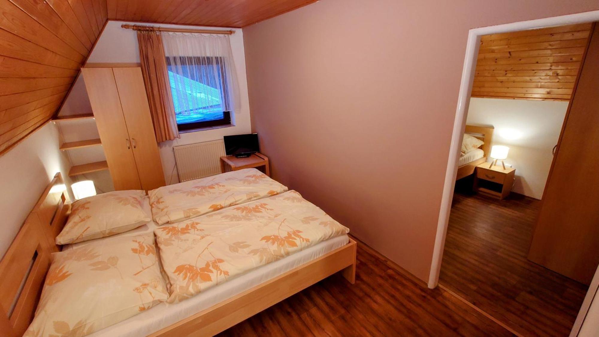Raj Sportovni A Rekreacni Resort Branzez Knezmost Екстер'єр фото